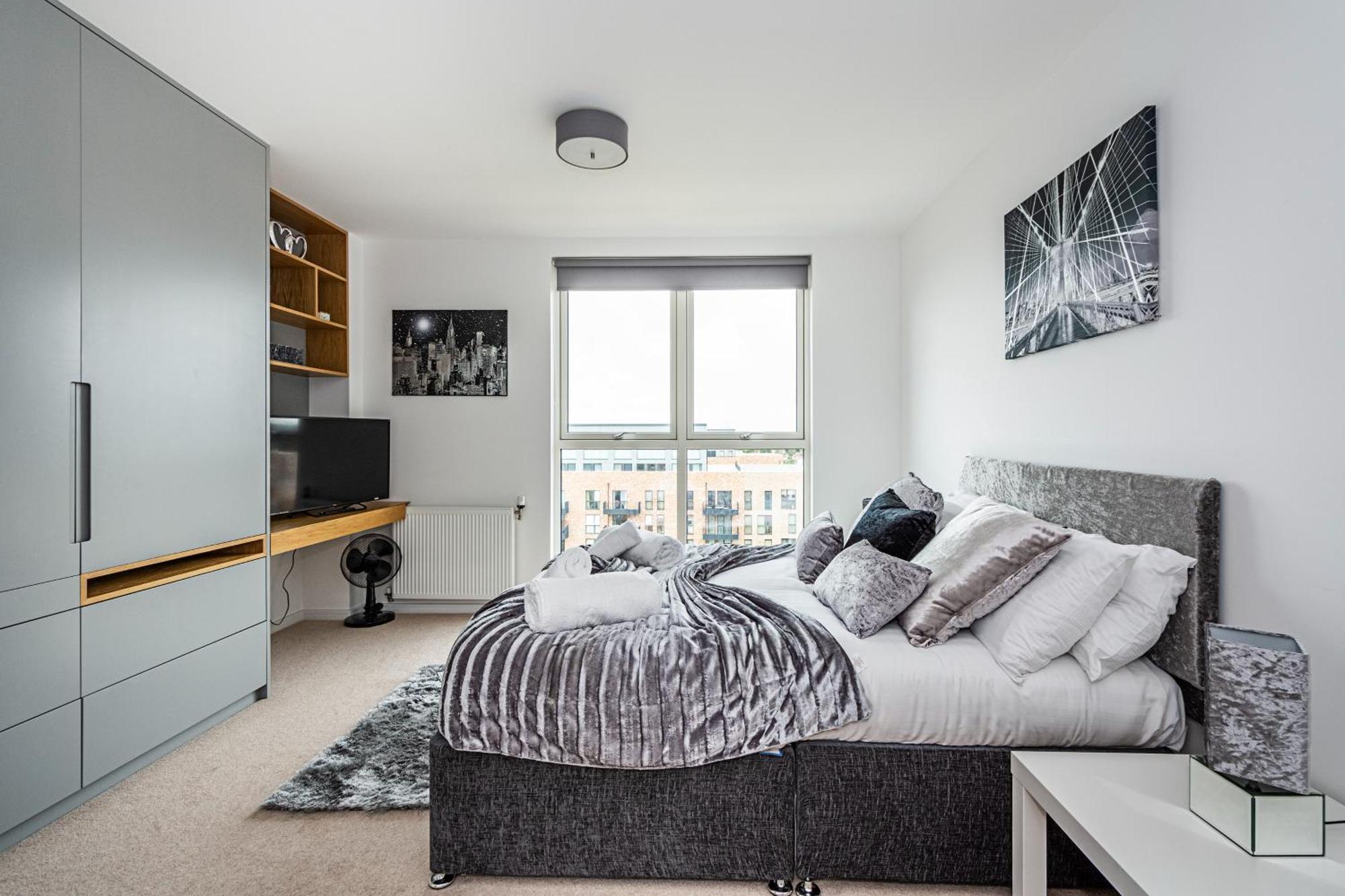 Chiswick Park 3 Bed 3 Bath West London - Parking Apartment Ngoại thất bức ảnh